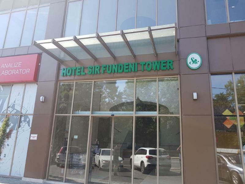 Aparthotel SIR Fundeni Tower Boekarest Buitenkant foto